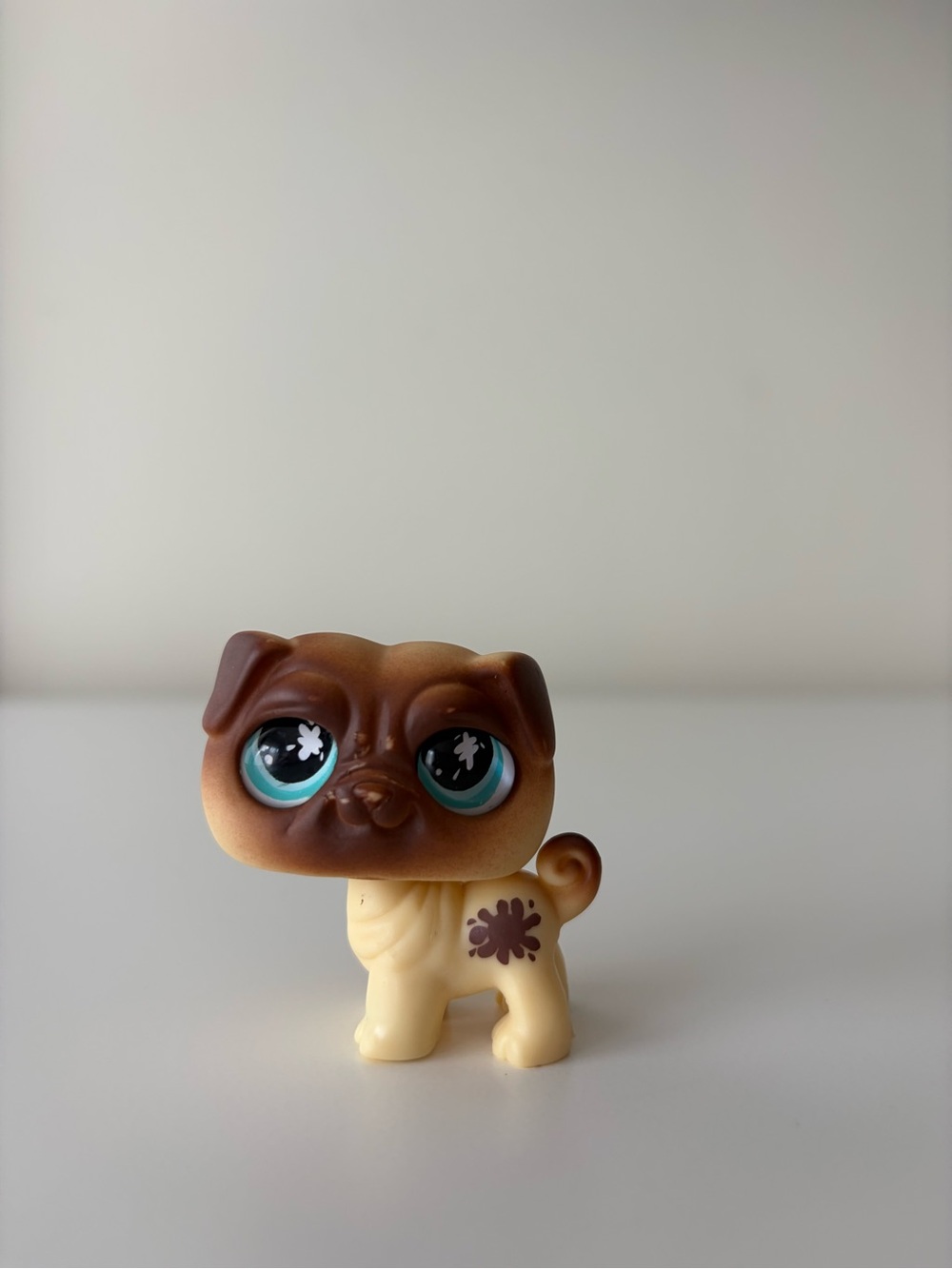 Littlest Pet Shop Messiest Pug Figure RARE